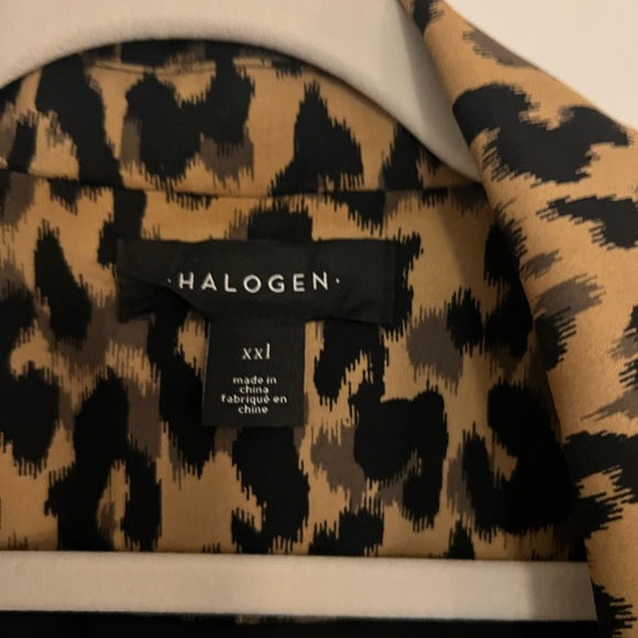 Halogen Single Button Blazer in Taupe Animal Print Cheetah - Picture 13 of 14